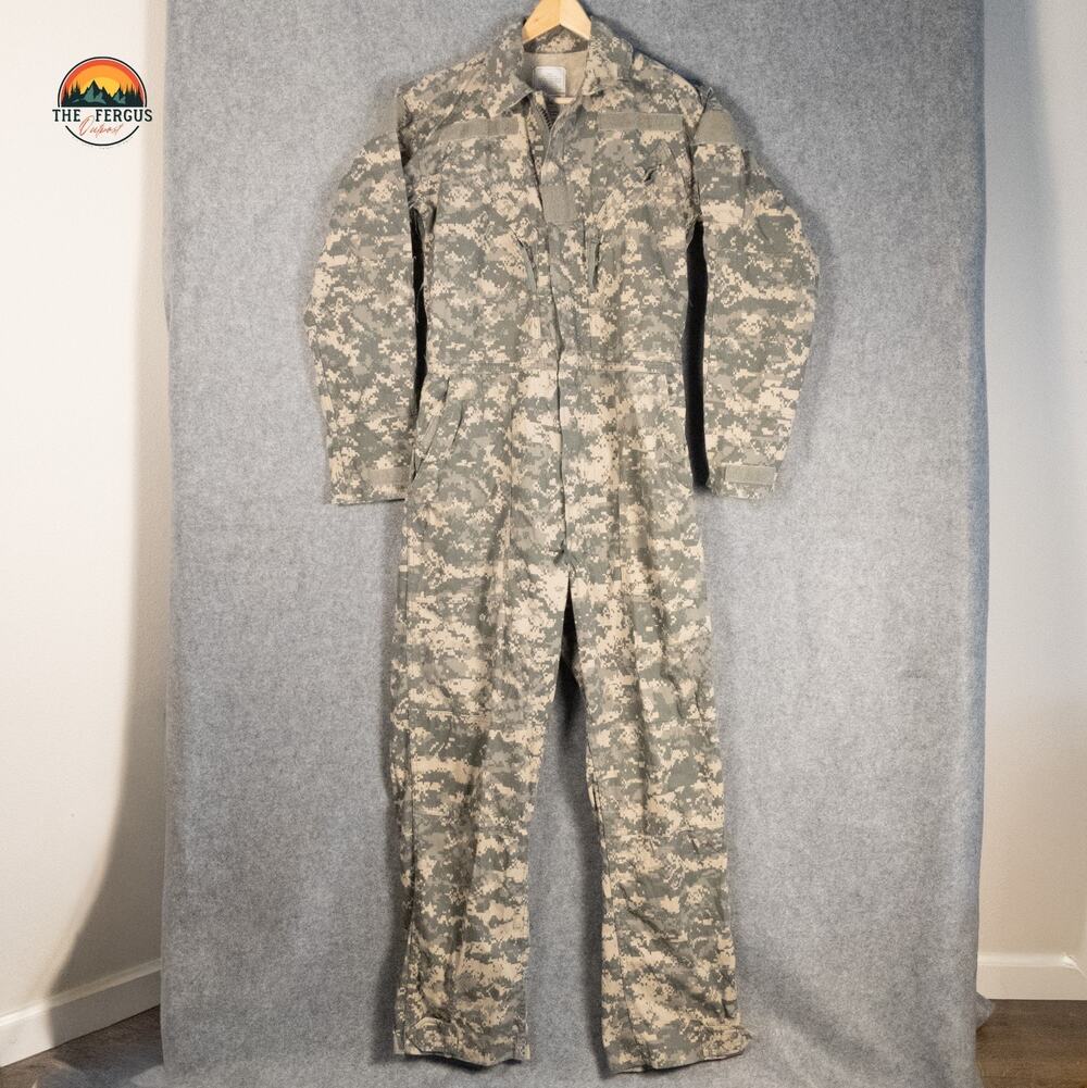 US Army Mechanic Coveralls Jump Suit Universal Type III Digital Camo Men's S